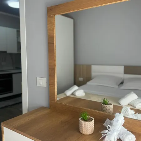 L&r Nest Apartment